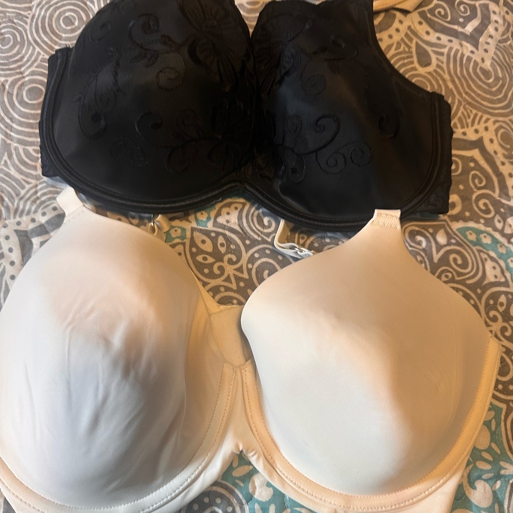 Elegant Black and White and Beige Women's Bra Set 38DD - Picture 6 of 8